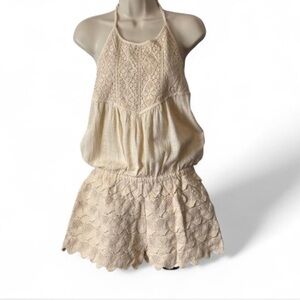 Sleeveless Crochet Romper‎